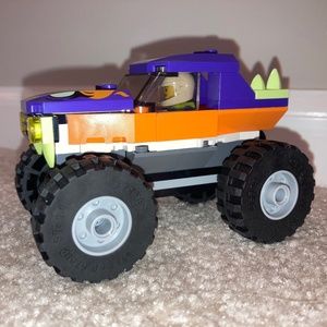 Lego Monster Truck - 60251 retired